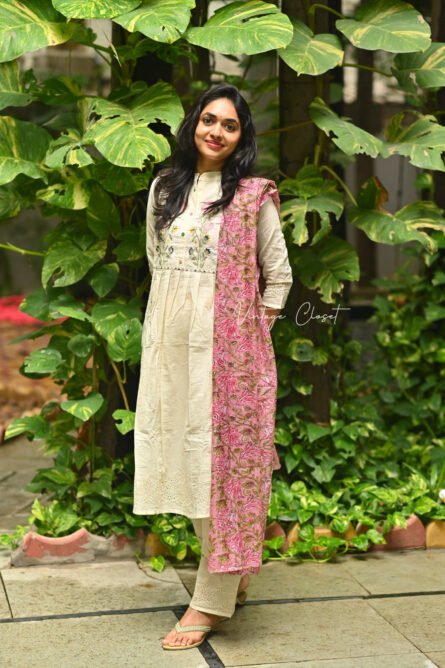 Mythili - Image 11