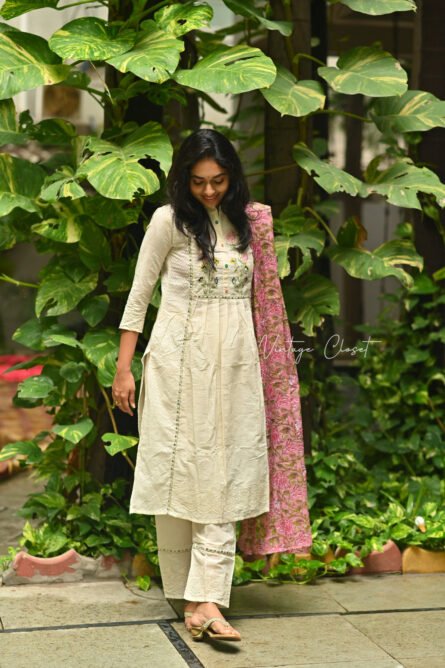 Mythili - Image 10